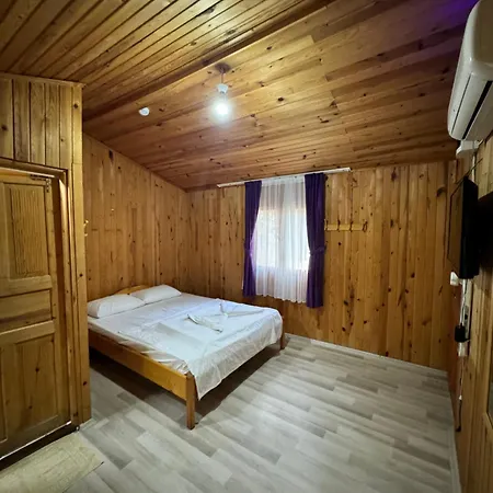 Mercan Quarto em Acomodações Particulares